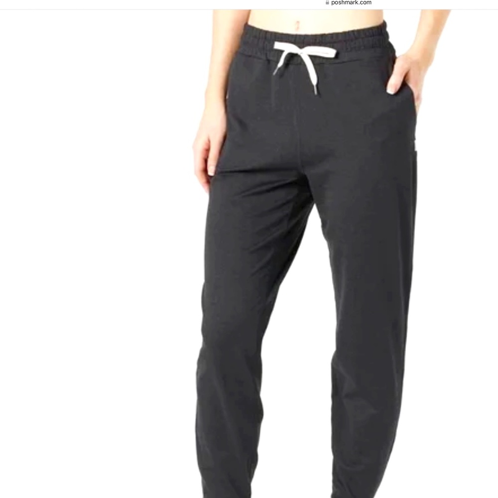 Vuori Women's Performance  Jogger Black XS